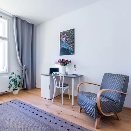 Meran Apartmán *